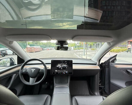 Серый Тесла Model Y, объемом двигателя 0 л и пробегом 27 тыс. км за 36000 $, фото 12 на Automoto.ua