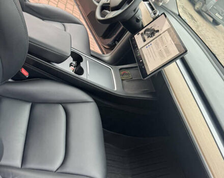 Сірий Тесла Model Y, об'ємом двигуна 0 л та пробігом 25 тис. км за 30000 $, фото 14 на Automoto.ua