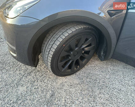 Серый Тесла Model Y, объемом двигателя 0 л и пробегом 55 тыс. км за 30800 $, фото 16 на Automoto.ua