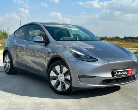 Серый Тесла Model Y, объемом двигателя 0 л и пробегом 23 тыс. км за 45490 $, фото 10 на Automoto.ua