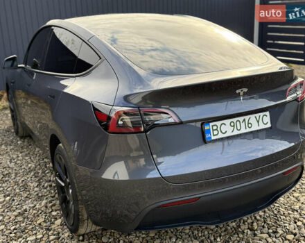 Сірий Тесла Model Y, об'ємом двигуна 0 л та пробігом 28 тис. км за 27900 $, фото 35 на Automoto.ua
