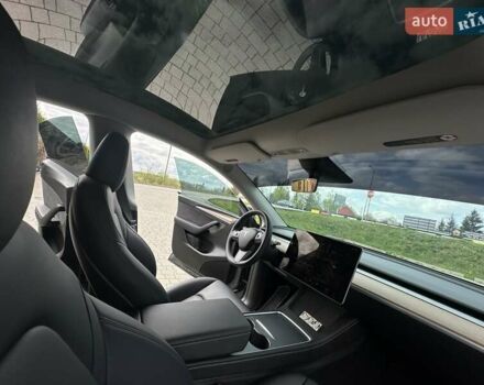 Серый Тесла Model Y, объемом двигателя 0 л и пробегом 9 тыс. км за 28950 $, фото 23 на Automoto.ua