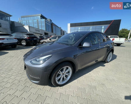 Серый Тесла Model Y, объемом двигателя 0 л и пробегом 60 тыс. км за 28000 $, фото 6 на Automoto.ua