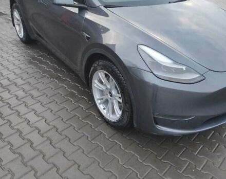 Серый Тесла Model Y, объемом двигателя 0 л и пробегом 25 тыс. км за 27500 $, фото 10 на Automoto.ua