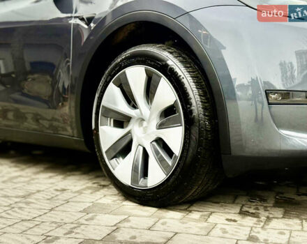 Сірий Тесла Model Y, об'ємом двигуна 0 л та пробігом 35 тис. км за 27999 $, фото 19 на Automoto.ua