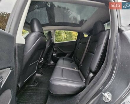 Серый Тесла Model Y, объемом двигателя 0 л и пробегом 32 тыс. км за 29500 $, фото 10 на Automoto.ua