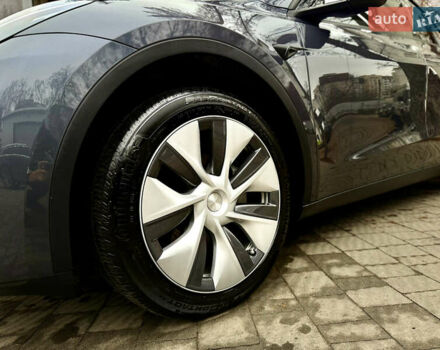 Сірий Тесла Model Y, об'ємом двигуна 0 л та пробігом 35 тис. км за 27999 $, фото 6 на Automoto.ua