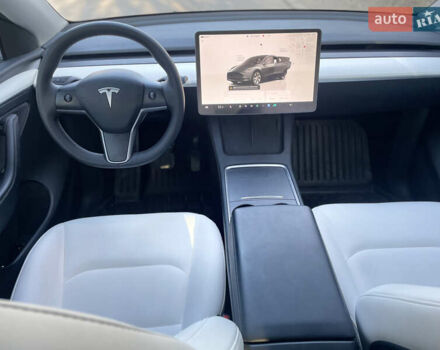 Сірий Тесла Model Y, об'ємом двигуна 0 л та пробігом 43 тис. км за 28500 $, фото 107 на Automoto.ua