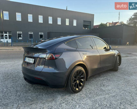 Серый Тесла Model Y, объемом двигателя 0 л и пробегом 55 тыс. км за 30800 $, фото 2 на Automoto.ua