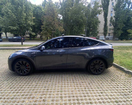 Серый Тесла Model Y, объемом двигателя 0 л и пробегом 35 тыс. км за 35000 $, фото 2 на Automoto.ua