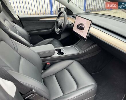 Серый Тесла Model Y, объемом двигателя 0 л и пробегом 60 тыс. км за 29000 $, фото 18 на Automoto.ua