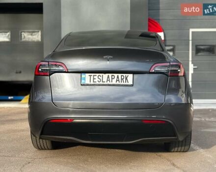 Сірий Тесла Model Y, об'ємом двигуна 0 л та пробігом 27 тис. км за 28999 $, фото 7 на Automoto.ua