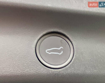 Серый Тесла Model Y, объемом двигателя 0 л и пробегом 26 тыс. км за 39000 $, фото 24 на Automoto.ua