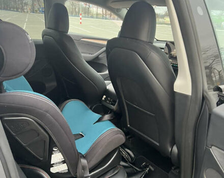 Серый Тесла Model Y, объемом двигателя 0 л и пробегом 16 тыс. км за 31000 $, фото 14 на Automoto.ua