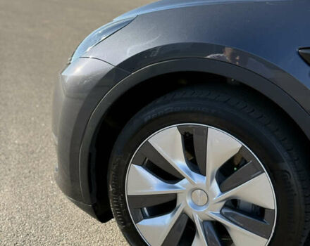 Серый Тесла Model Y, объемом двигателя 0 л и пробегом 46 тыс. км за 28300 $, фото 21 на Automoto.ua