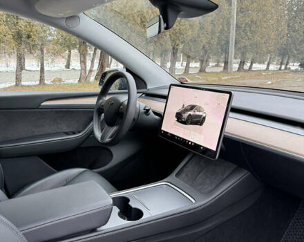 Серый Тесла Model Y, объемом двигателя 0 л и пробегом 28 тыс. км за 28200 $, фото 20 на Automoto.ua
