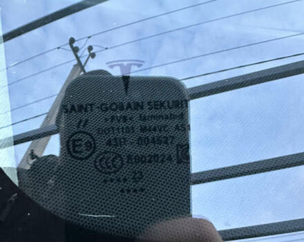 Сірий Тесла Model Y, об'ємом двигуна 0 л та пробігом 32 тис. км за 31000 $, фото 9 на Automoto.ua