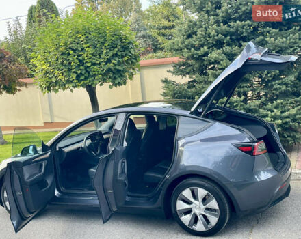 Серый Тесла Model Y, объемом двигателя 0 л и пробегом 21 тыс. км за 25300 $, фото 12 на Automoto.ua