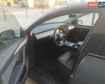 Серый Тесла Model Y, объемом двигателя 0 л и пробегом 10 тыс. км за 32700 $, фото 5 на Automoto.ua