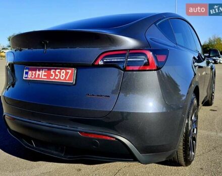 Серый Тесла Model Y, объемом двигателя 0 л и пробегом 29 тыс. км за 27900 $, фото 11 на Automoto.ua