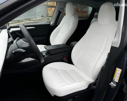 Серый Тесла Model Y, объемом двигателя 0 л и пробегом 22 тыс. км за 25990 $, фото 12 на Automoto.ua