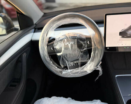 Серый Тесла Model Y, объемом двигателя 0 л и пробегом 1 тыс. км за 39900 $, фото 30 на Automoto.ua
