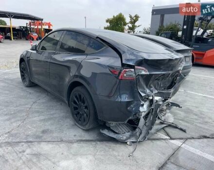 Серый Тесла Model Y, объемом двигателя 0 л и пробегом 36 тыс. км за 17800 $, фото 24 на Automoto.ua