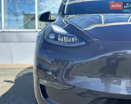 Серый Тесла Model Y, объемом двигателя 0 л и пробегом 1 тыс. км за 35490 $, фото 3 на Automoto.ua