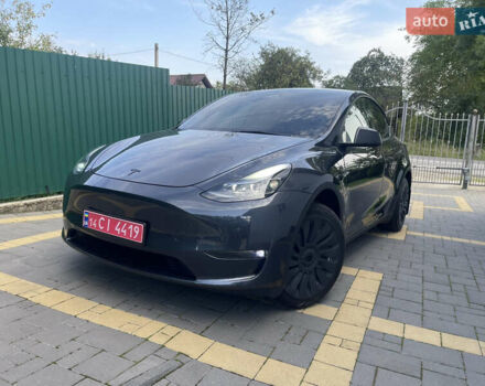 Серый Тесла Model Y, объемом двигателя 0 л и пробегом 1 тыс. км за 32900 $, фото 4 на Automoto.ua