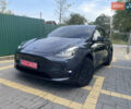 Серый Тесла Model Y, объемом двигателя 0 л и пробегом 1 тыс. км за 32900 $, фото 4 на Automoto.ua
