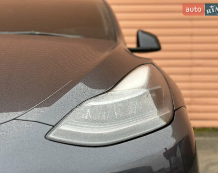 Серый Тесла Model Y, объемом двигателя 0 л и пробегом 2 тыс. км за 35490 $, фото 4 на Automoto.ua