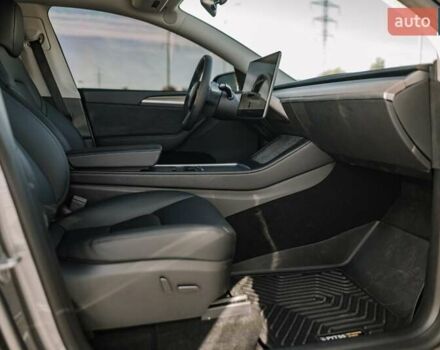 Сірий Тесла Model Y, об'ємом двигуна 0 л та пробігом 12 тис. км за 32500 $, фото 63 на Automoto.ua