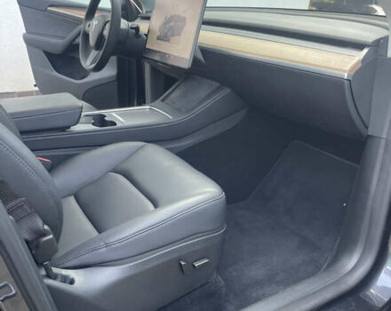 Серый Тесла Model Y, объемом двигателя 0 л и пробегом 1 тыс. км за 32900 $, фото 19 на Automoto.ua