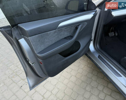 Серый Тесла Model Y, объемом двигателя 0 л и пробегом 9 тыс. км за 19800 $, фото 21 на Automoto.ua