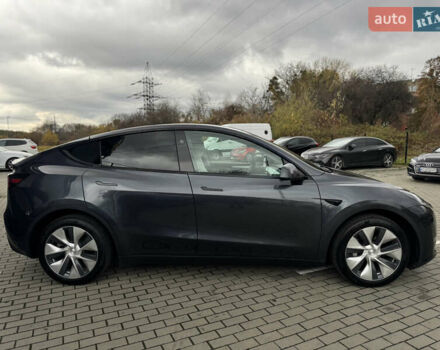 Сірий Тесла Model Y, об'ємом двигуна 0 л та пробігом 25 тис. км за 26999 $, фото 3 на Automoto.ua