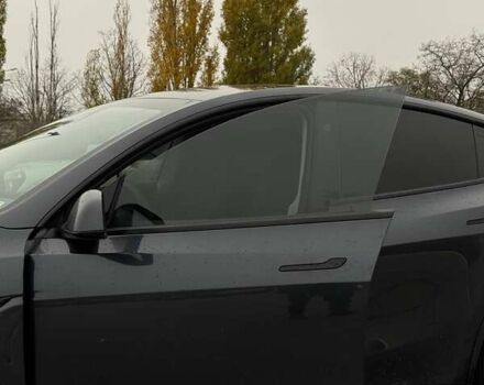 Серый Тесла Model Y, объемом двигателя 0 л и пробегом 38 тыс. км за 33500 $, фото 2 на Automoto.ua