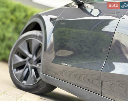 Сірий Тесла Model Y, об'ємом двигуна 0 л та пробігом 13 тис. км за 29999 $, фото 30 на Automoto.ua