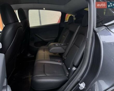 Сірий Тесла Model Y, об'ємом двигуна 0 л та пробігом 27 тис. км за 30900 $, фото 13 на Automoto.ua