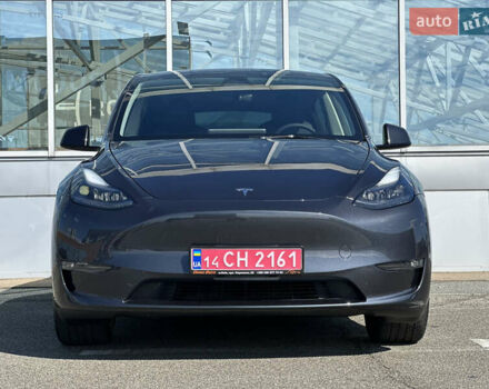 Серый Тесла Model Y, объемом двигателя 0 л и пробегом 1 тыс. км за 35490 $, фото 2 на Automoto.ua