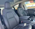 Серый Тесла Model Y, объемом двигателя 0 л и пробегом 1 тыс. км за 38990 $, фото 45 на Automoto.ua