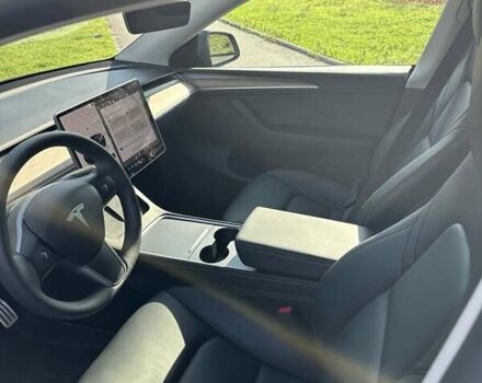 Сірий Тесла Model Y, об'ємом двигуна 0 л та пробігом 25 тис. км за 35500 $, фото 13 на Automoto.ua