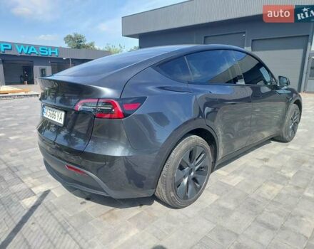Серый Тесла Model Y, объемом двигателя 0 л и пробегом 1 тыс. км за 29900 $, фото 4 на Automoto.ua