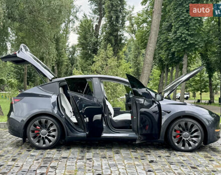 Серый Тесла Model Y, объемом двигателя 0 л и пробегом 7 тыс. км за 33999 $, фото 39 на Automoto.ua