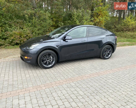 Серый Тесла Model Y, объемом двигателя 0 л и пробегом 12 тыс. км за 30800 $, фото 8 на Automoto.ua