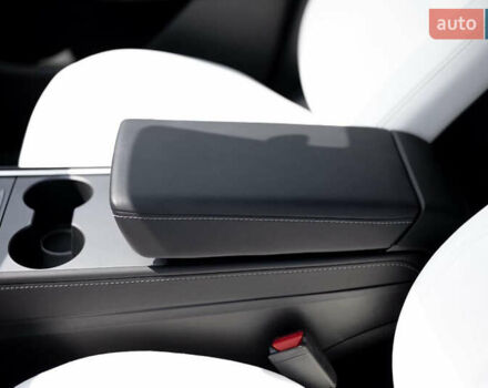 Серый Тесла Model Y, объемом двигателя 0 л и пробегом 22 тыс. км за 26000 $, фото 8 на Automoto.ua