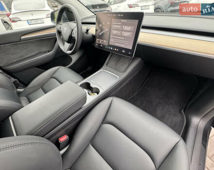 Серый Тесла Model Y, объемом двигателя 0 л и пробегом 8 тыс. км за 31999 $, фото 18 на Automoto.ua