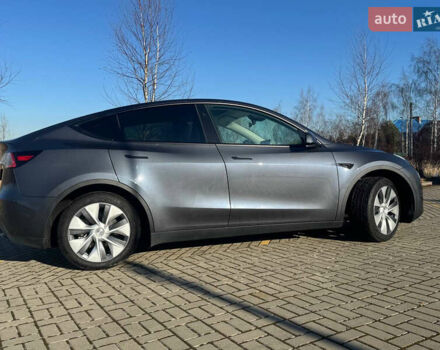 Серый Тесла Model Y, объемом двигателя 0 л и пробегом 9 тыс. км за 29500 $, фото 10 на Automoto.ua