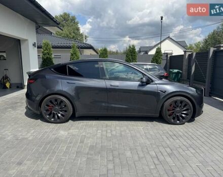 Серый Тесла Model Y, объемом двигателя 0 л и пробегом 20 тыс. км за 33900 $, фото 5 на Automoto.ua