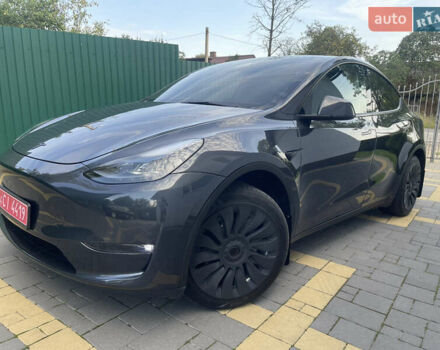 Серый Тесла Model Y, объемом двигателя 0 л и пробегом 1 тыс. км за 32900 $, фото 6 на Automoto.ua