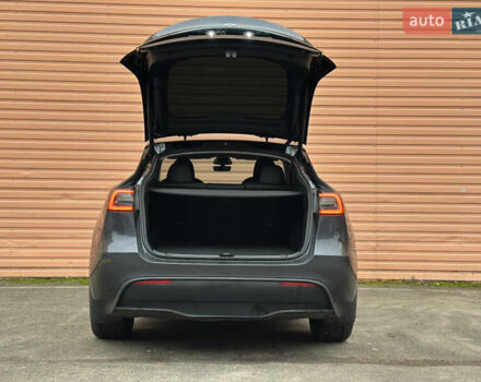 Серый Тесла Model Y, объемом двигателя 0 л и пробегом 2 тыс. км за 35490 $, фото 20 на Automoto.ua